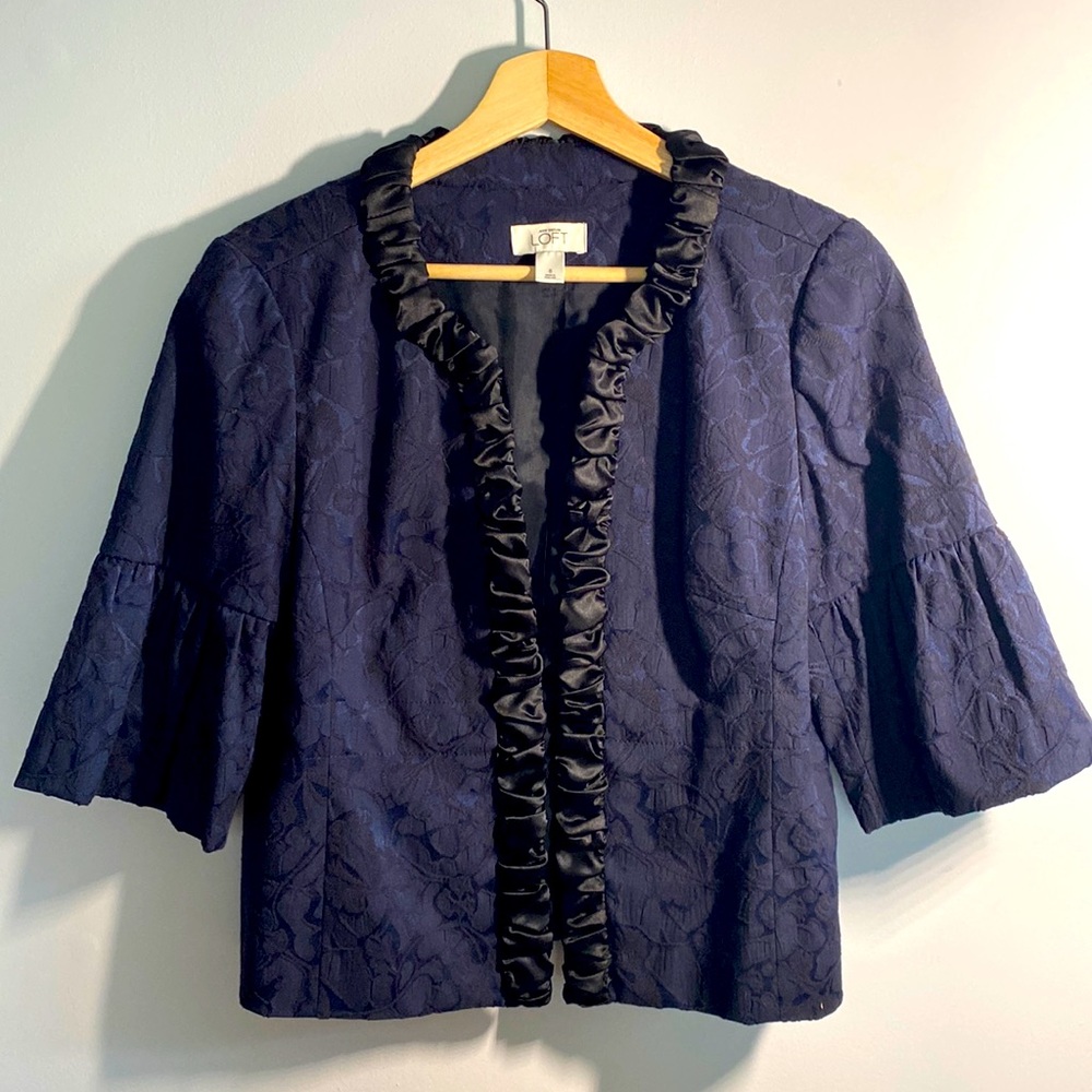 Ann Taylor Loft 3/4 sleeve navy blue and black jacket